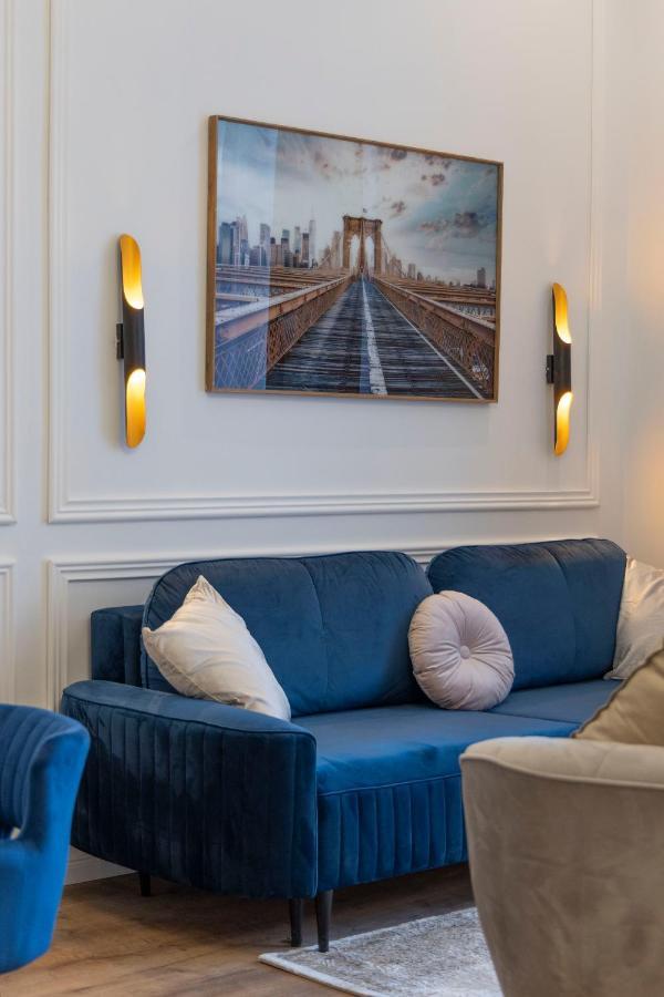 Luxurious Central Grand Home W/ 3Bedrm 2Bathrm Budapest Eksteriør bilde