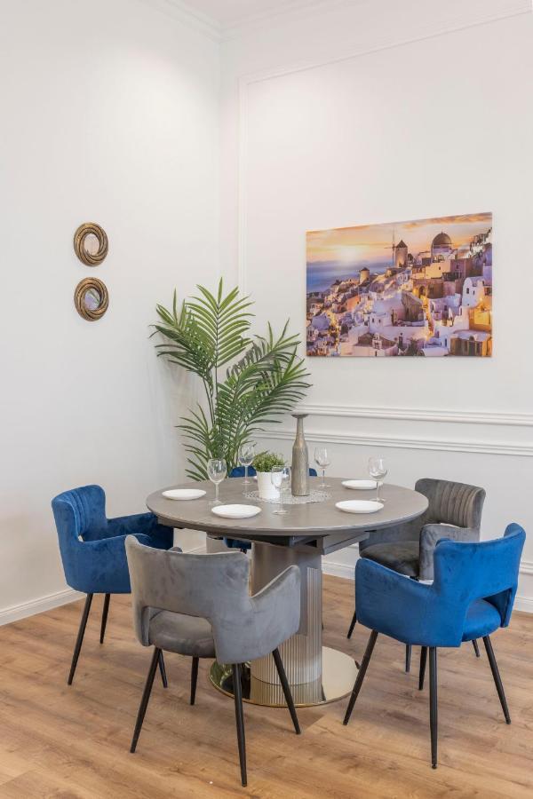 Luxurious Central Grand Home W/ 3Bedrm 2Bathrm Budapest Eksteriør bilde